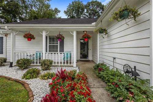 1729 Brandi Ln, Loganville, GA, 30052-4512 | Card Image