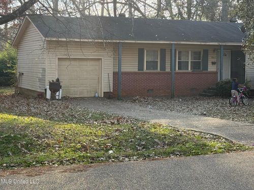 2834 Glenderry St, Jackson, MS, 39212-2719 | Card Image