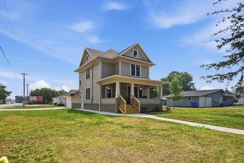 102 E 3rd Ave, Brodhead, WI, 53520-1024 | Card Image