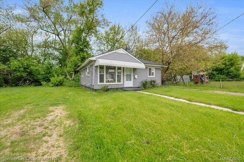 228 Hughes Ave, Pontiac, MI, 48341-2446 | Card Image
