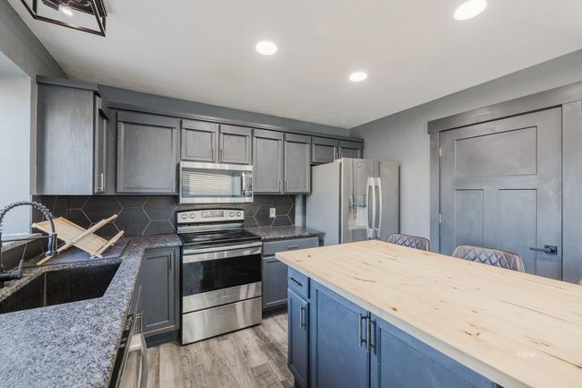 570 Croydon Dr, House other with 5 bedrooms, 3 bathrooms and null parking in Spring Creek NV | Image 15