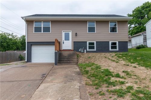 5201 Pickett Rd, Saint Joseph, MO, 64503-1937 | Card Image