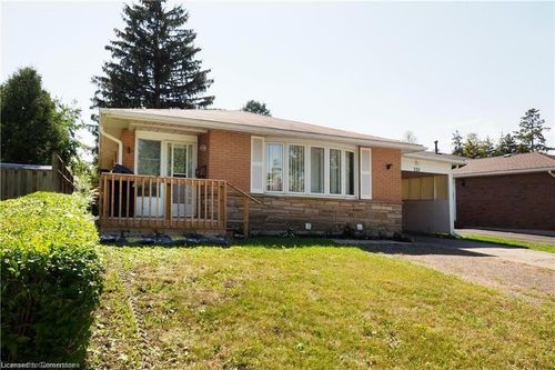 129 Hazelglen Dr, Kitchener, ON, N2M2E6 | Card Image