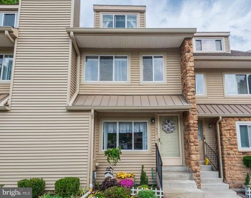 402-402 Cannon Ct, CHESTERBROOK, PA, 19087-5530 | Card Image
