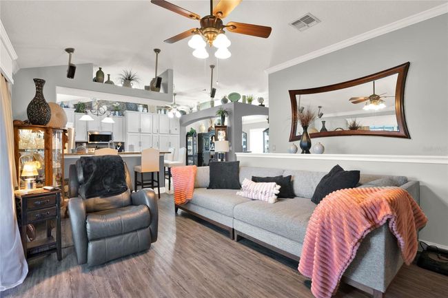 Living Room | Image 9