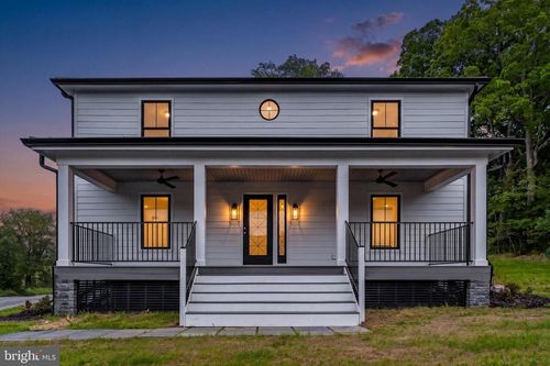 90 Main St, WASHINGTON, VA, 22747-1913 | Card Image