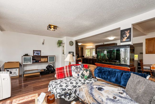 41023 Yale Road, House other with 2 bedrooms, 1 bathrooms and 10 parking in Chilliwack BC | Image 8