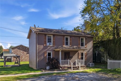 106 1st St, Freeport, PA, 16229-1004 | Card Image