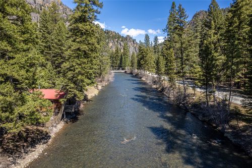 124 Painted Rocks Ln, Darby, MT, 59829-8662 | Card Image
