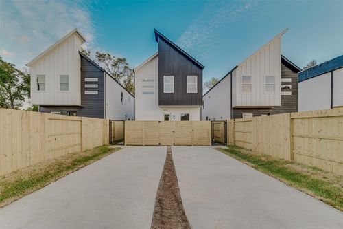 9435 Pembrook St, Houston, TX, 77016 | Card Image