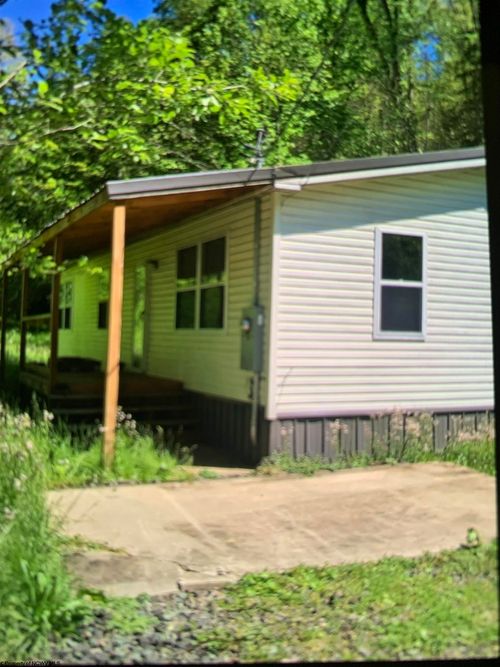 1677 Arnoldsburg Rd, Spencer, WV, 25276-9547 | Card Image