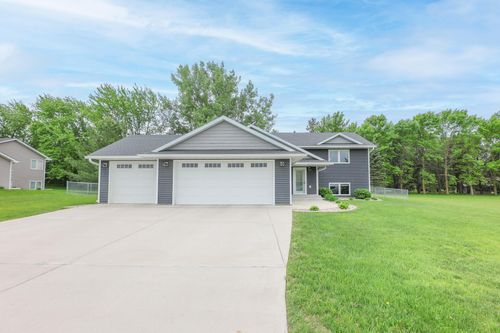 2580 Lois Ln Se, Alexandria, MN, 56308-4005 | Card Image