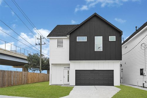 9334 Waller St, Houston, TX, 77012-2754 | Card Image
