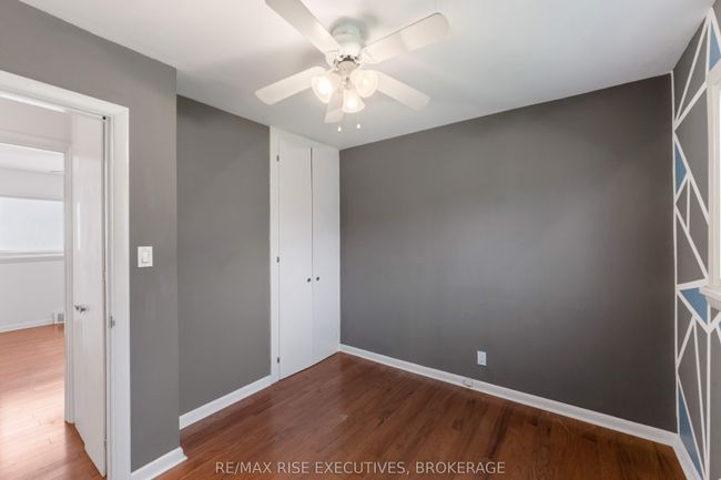 999 Portsmouth Ave, Home with 6 bedrooms, 3 bathrooms and 4 parking in Kingston ON | Image 21