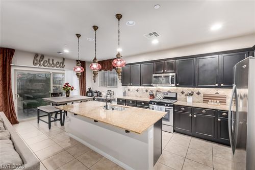 1160 Strada Cristallo, Henderson, NV, 89011-0953 | Card Image