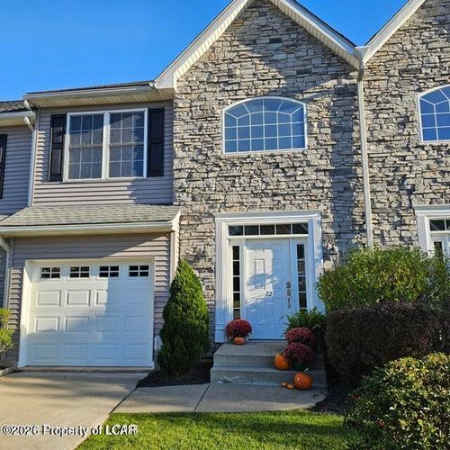 22 Marina Dr, Harveys Lake, PA, 18618-9769 | Card Image
