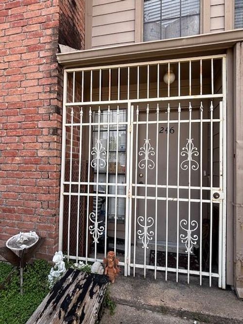 apt-246-10501 South Dr, Houston, TX, 77099-2872 | Card Image