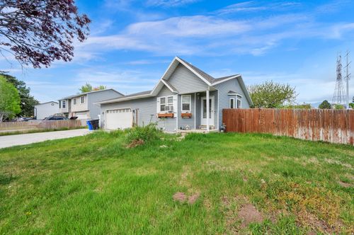 6126 S Middlewood Cir, Salt Lake City, UT, 84118-7911 | Card Image