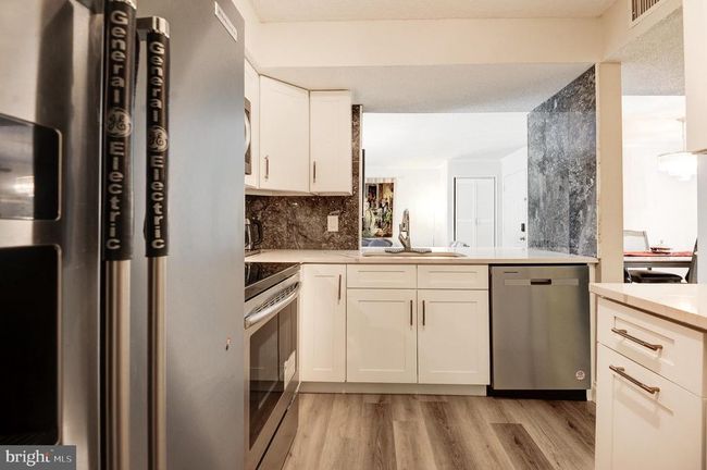 APT-201B - 1511 Lincoln Way, Condo with 2 bedrooms, 2 bathrooms and null parking in MCLEAN VA | Image 11