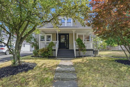 29 Harwich St, Kingston, NY, 12401-2121 | Card Image