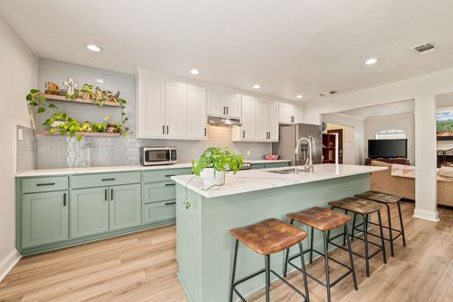 6616 High Lawn Ter, Watauga, TX, 76148-1525 | Card Image