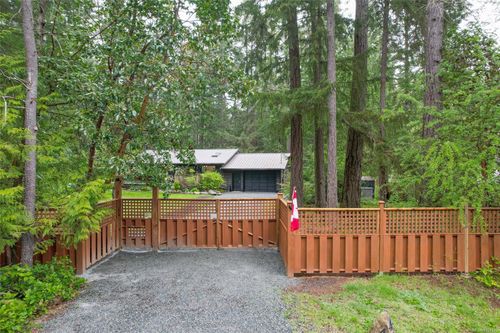 438 Dunshire Dr, Gabriola, BC, V0R1X2 | Card Image
