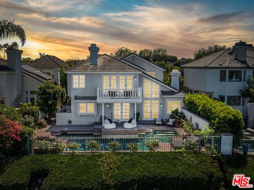 19382 Woodlands Dr, Huntington Beach, CA, 92648-5541 | Card Image