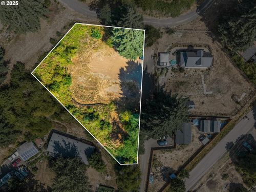55563 Sw Cherry Grove Dr, Gaston, OR, 97119-7804 | Card Image