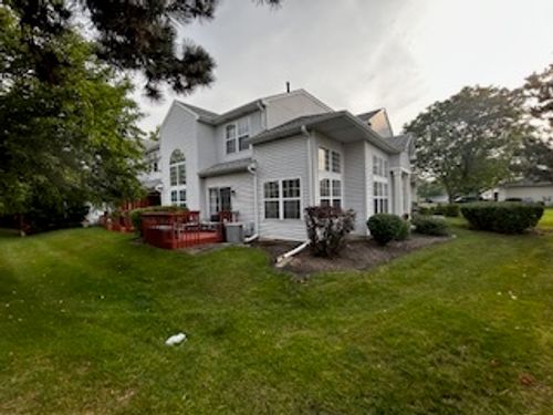 112-112 S Barton Trl, Batavia, IL, 60510-7631 | Card Image
