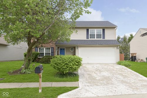 266 E Pine Ridge Dr, Westfield, IN, 46074-8901 | Card Image