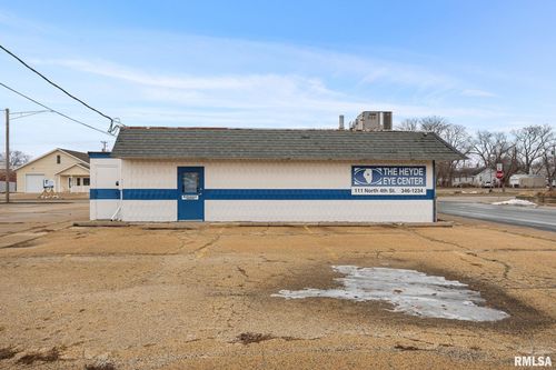 111 N 4th St, Pekin, IL, 61554-3248 | Card Image