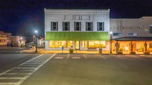 70 Public Sq, Elkton, KY, 42220-8822 | Card Image