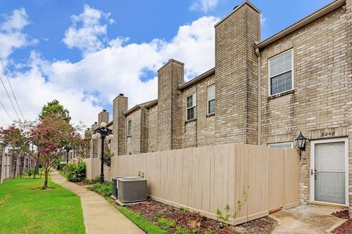 3248-3248 Holly Hall St, Houston, TX, 77054-4146 | Card Image