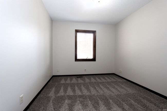 803 Pine Run, House other with 4 bedrooms, 2 bathrooms and null parking in Angola IN | Image 15