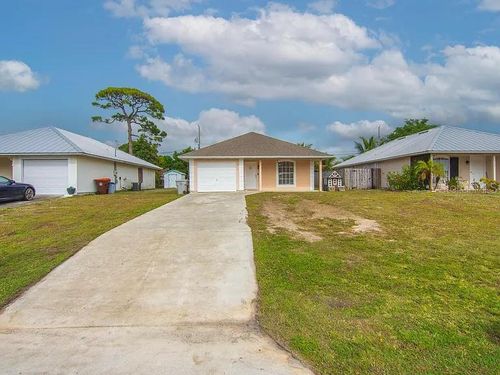 426 15th Ln Sw, Vero Beach, FL, 32962-6643 | Card Image