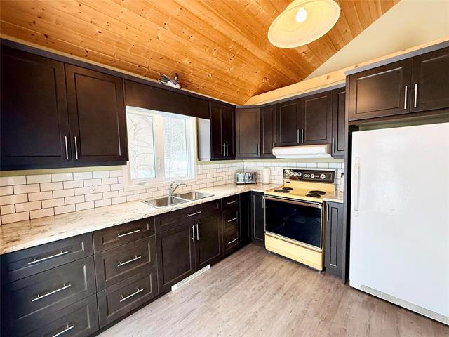 Residential in Duck Mountain Provincial Park 5
