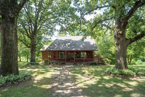 105 Green Meadow Rd, Mountain View, AR, 72560-9270 | Card Image
