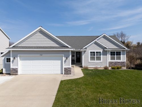 7112 Barn Owl Ln, Allendale, MI, 49401-8080 | Card Image