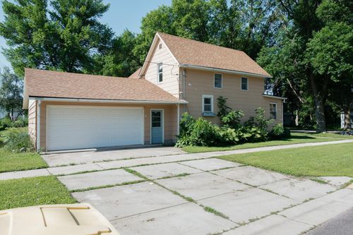 501 S Main St, Blue Earth, MN, 56013-2125 | Card Image