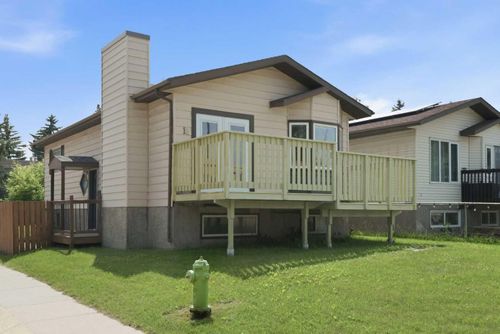 15 Oliver St, Red Deer, AB, T4P1V9 | Card Image