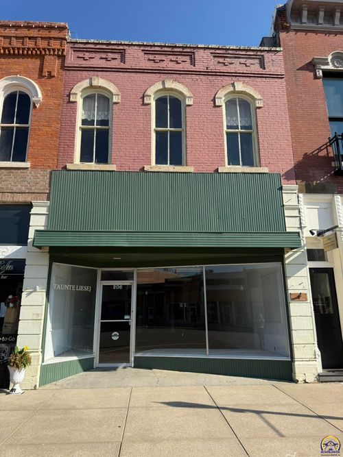 206 W Main St, Council Grove, KS, 66846-1705 | Card Image