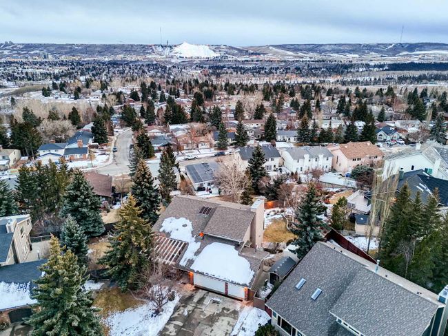 16 Silver Creek Place Nw, Home with 4 bedrooms, 3 bathrooms and 6 parking in Calgary AB | Image 45