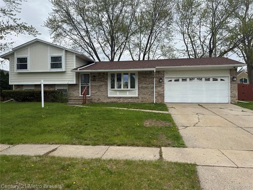 3202 Wolcott St, Flint, MI, 48504-3293 | Card Image