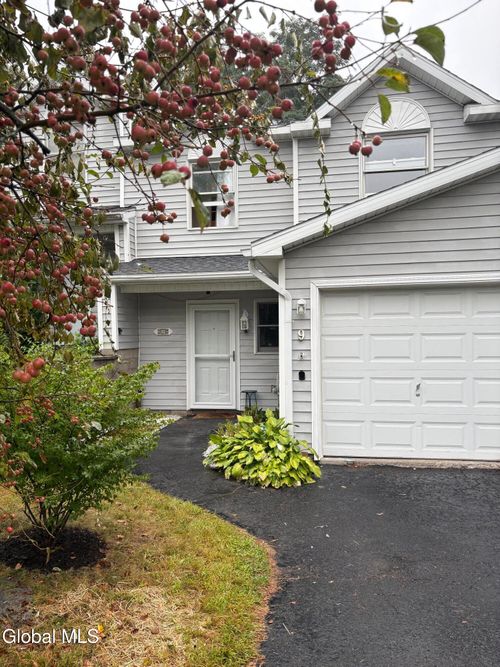 9 Cheryl Court, Troy, NY, 12180 | Card Image