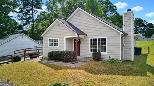 910 Winter Side Ln, College Park, GA, 30349-8447 | Card Image
