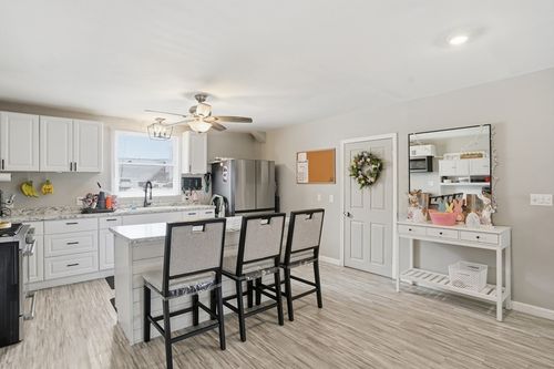 16 Brown St, North Providence, RI, 02904-5634 | Card Image