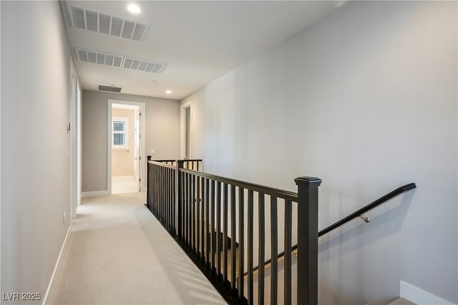 Upstairs hallway | Image 16