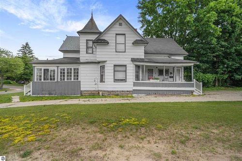 314 E Pine St, Cadillac, MI, 49601-1925 | Card Image