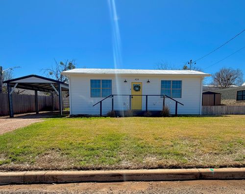 404 W Haynie St, Llano, TX, 78643-1928 | Card Image