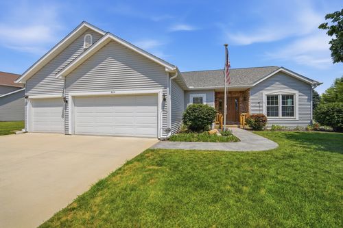 604 Eddy Rd, Bloomington, IL, 61704-1288 | Card Image